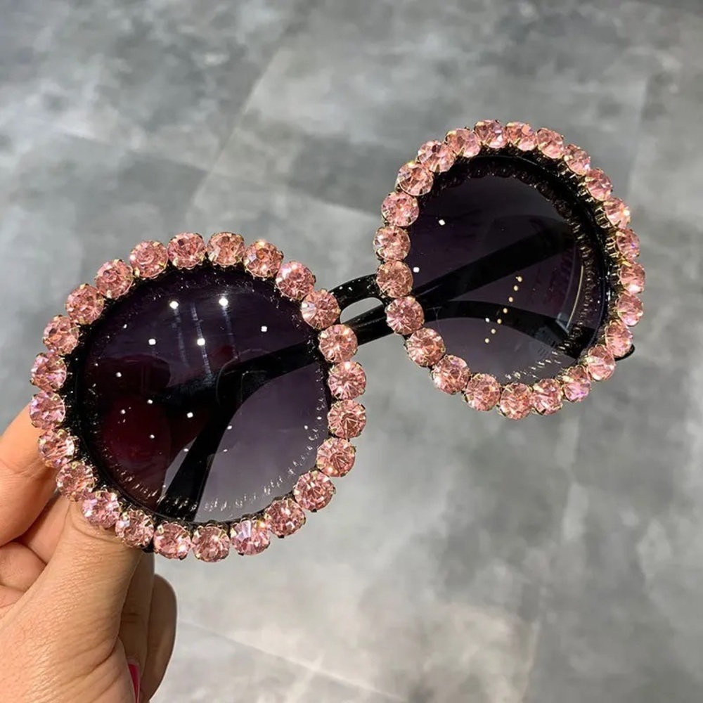 Elegant Crystal-Embellished Sunglasses - Picture 3 of 5